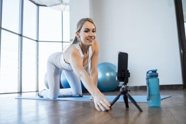 Quels sont les avantages des jeux vidéo sur la coordination et l'agilité mentale des joueurs d'échecs?